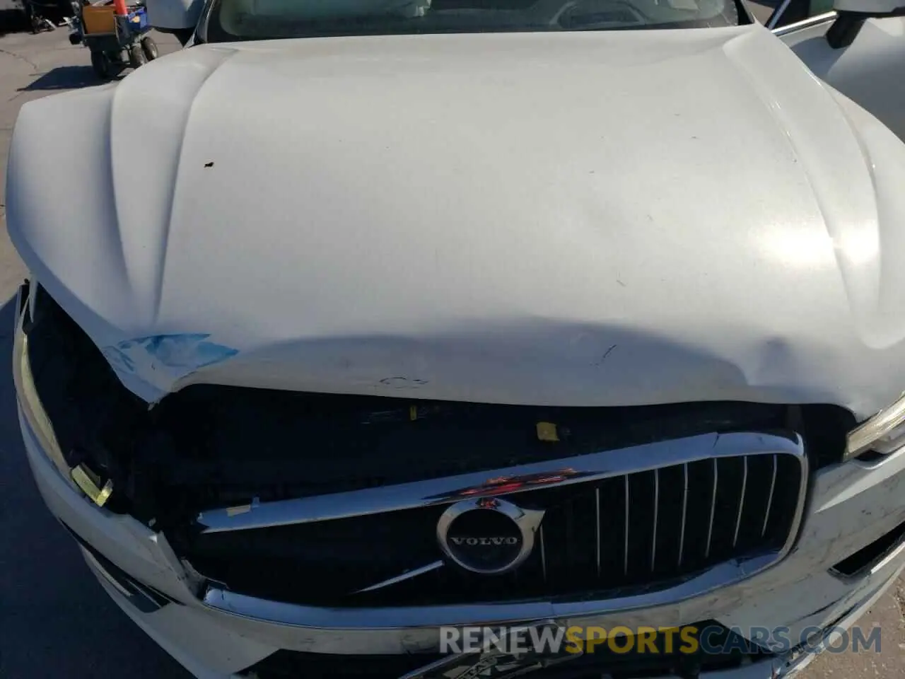 12 Photograph of a damaged car LYV102RL7KB294144 VOLVO XC60 2019