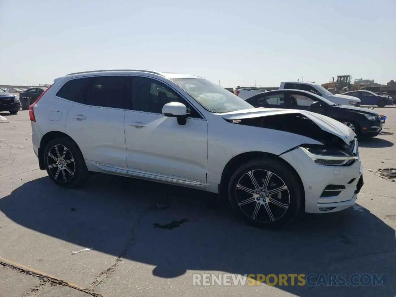 4 Photograph of a damaged car LYV102RL7KB294144 VOLVO XC60 2019