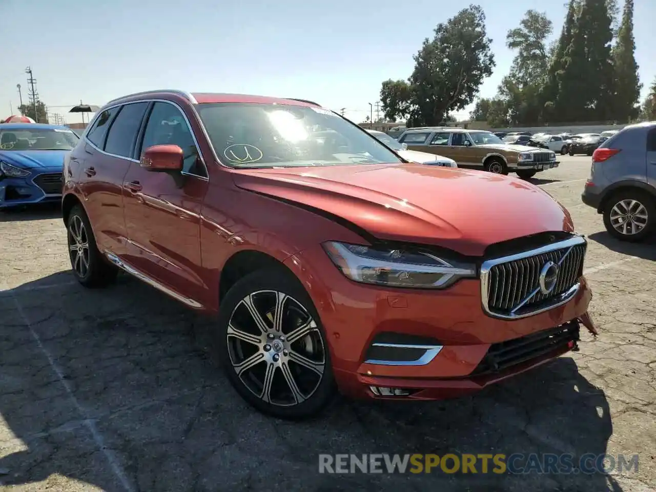 1 Photograph of a damaged car LYV102RL8KB319293 VOLVO XC60 2019