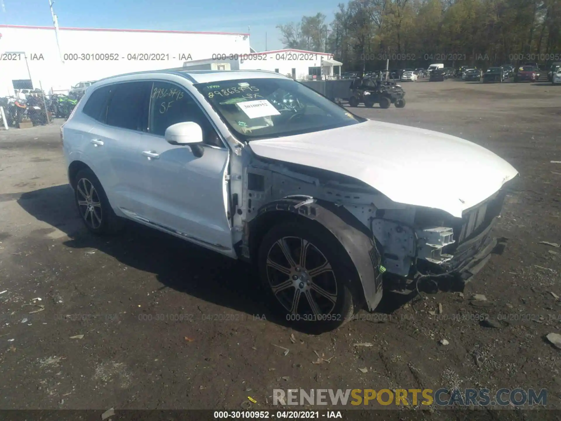 1 Photograph of a damaged car LYV102RLXKB184009 VOLVO XC60 2019