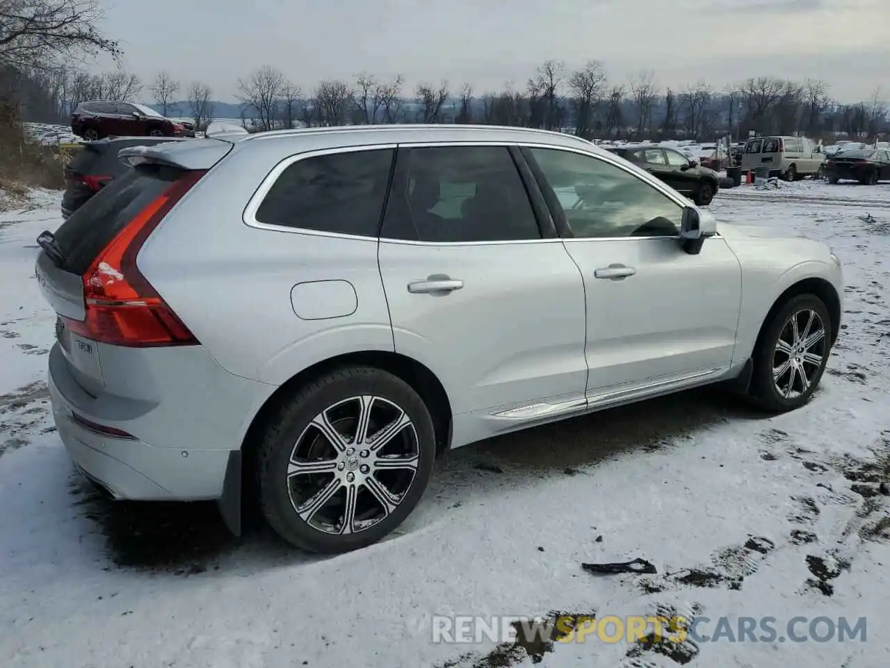 3 Photograph of a damaged car LYV102RLXKB227618 VOLVO XC60 2019