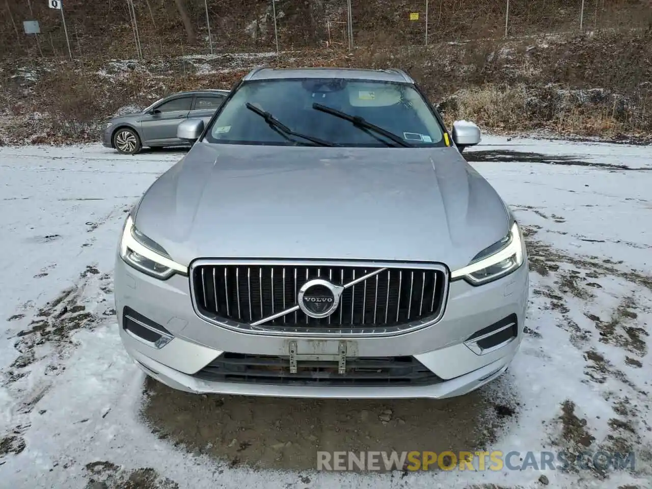 5 Photograph of a damaged car LYV102RLXKB227618 VOLVO XC60 2019