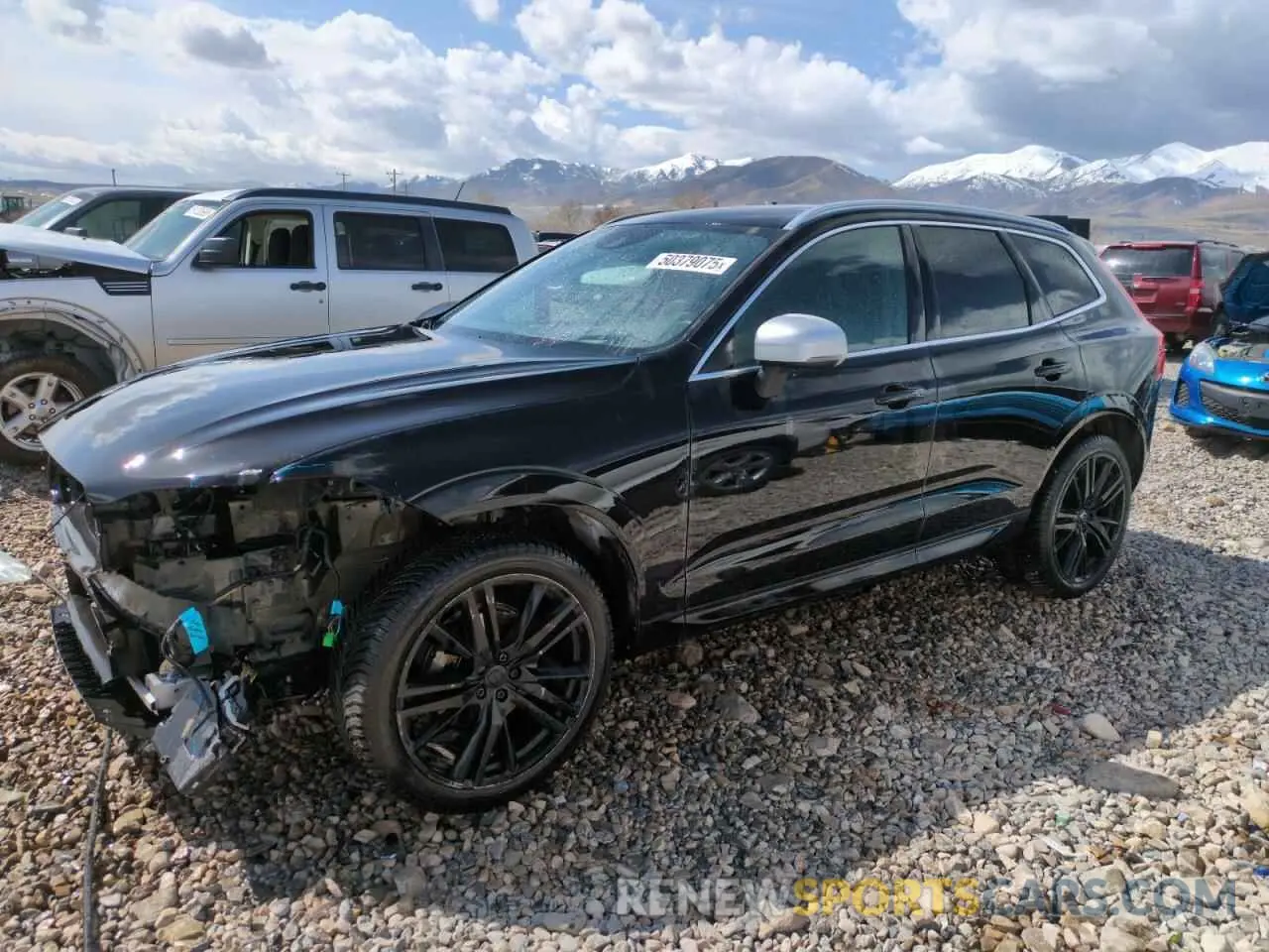 1 Photograph of a damaged car LYV102RM0KB377259 VOLVO XC60 2019