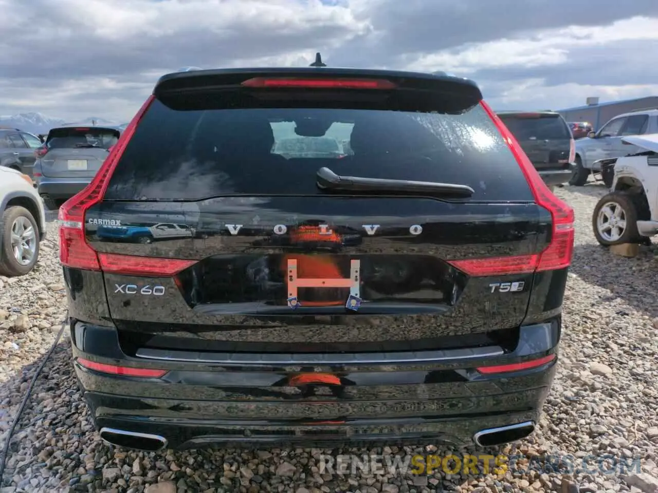 6 Photograph of a damaged car LYV102RM0KB377259 VOLVO XC60 2019