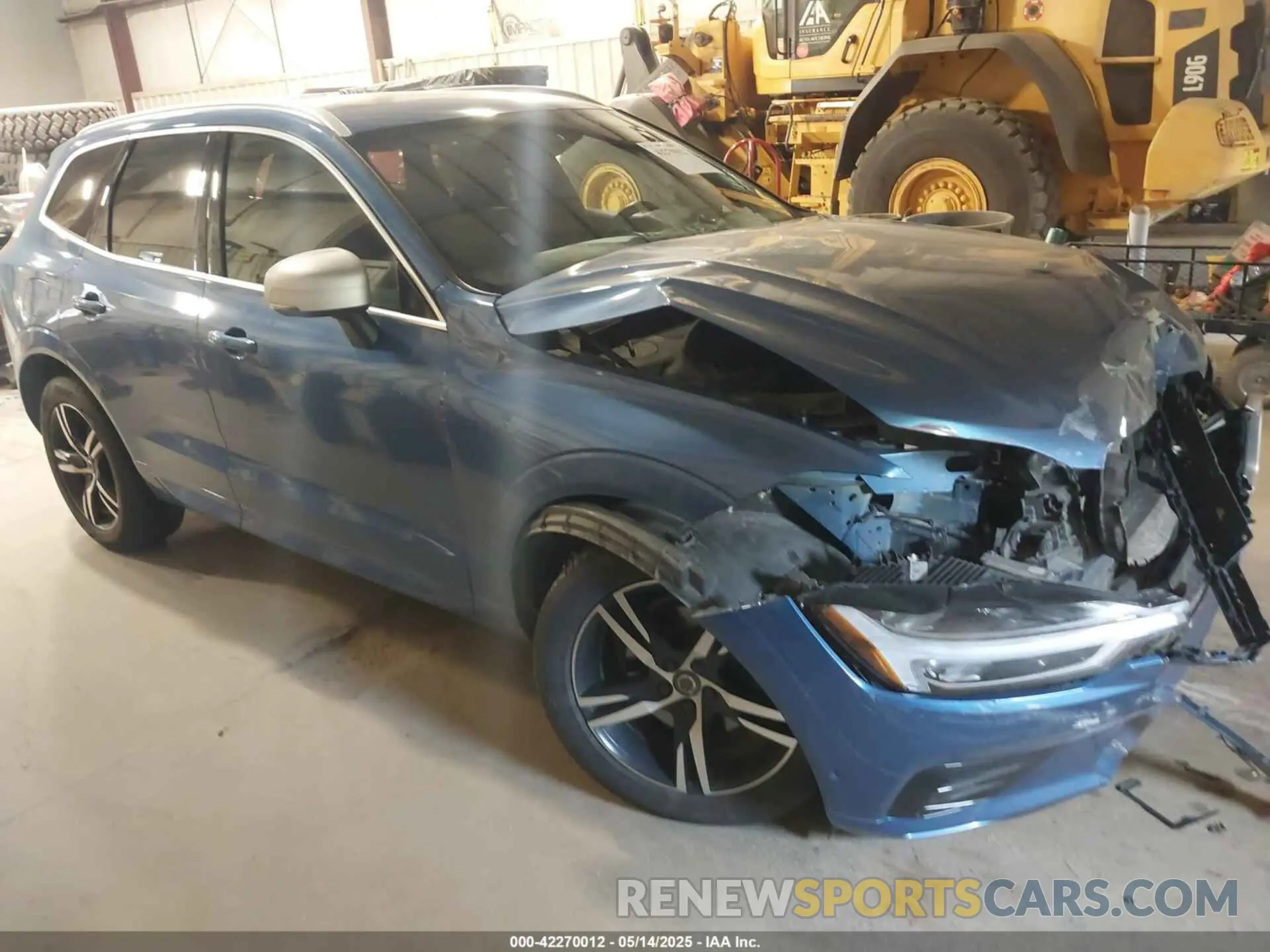 1 Photograph of a damaged car LYV102RM1KB296870 VOLVO XC60 2019
