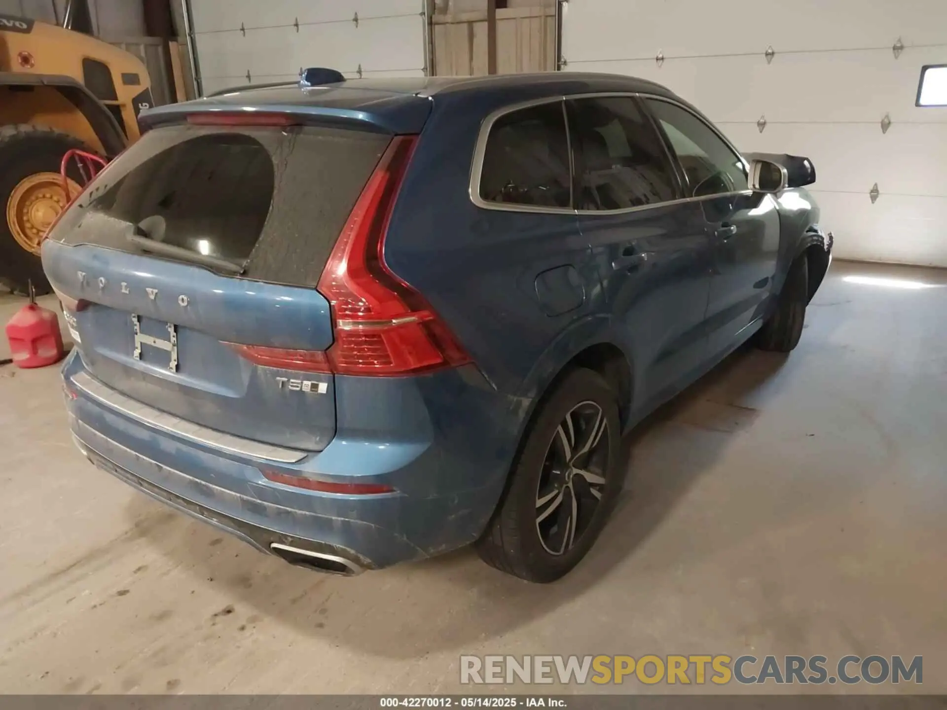 4 Photograph of a damaged car LYV102RM1KB296870 VOLVO XC60 2019