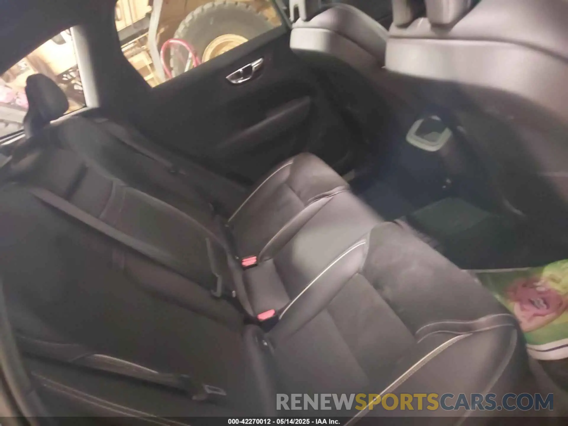 8 Photograph of a damaged car LYV102RM1KB296870 VOLVO XC60 2019