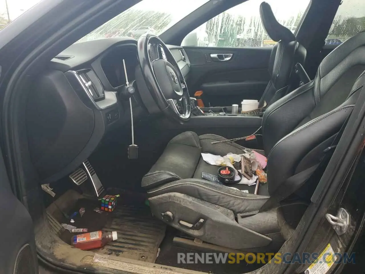 7 Photograph of a damaged car LYV102RM2KB359846 VOLVO XC60 2019