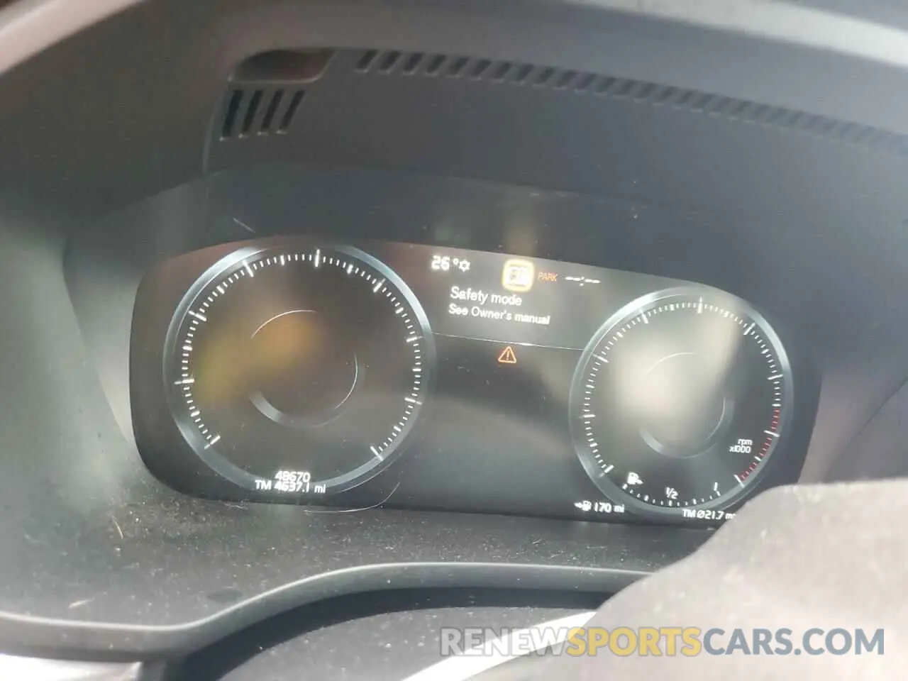 9 Photograph of a damaged car LYV102RM2KB359846 VOLVO XC60 2019