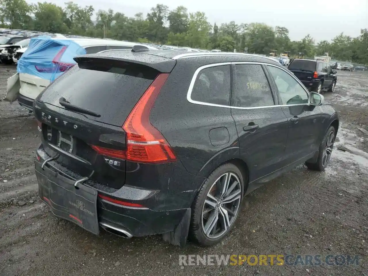 4 Photograph of a damaged car LYV102RM5KB321818 VOLVO XC60 2019