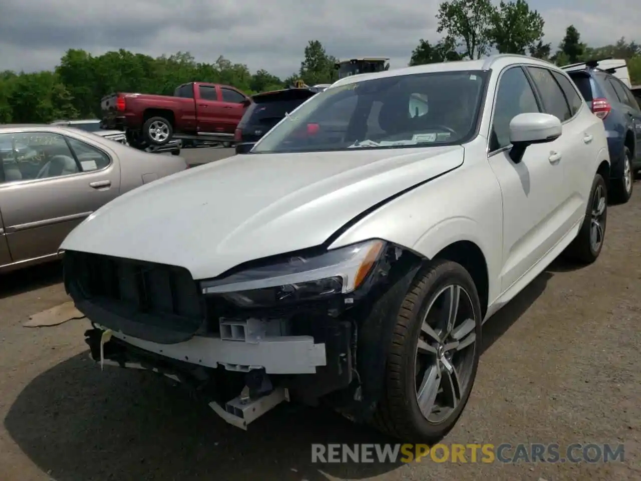 2 Photograph of a damaged car LYVA22RK7KB187676 VOLVO XC60 2019