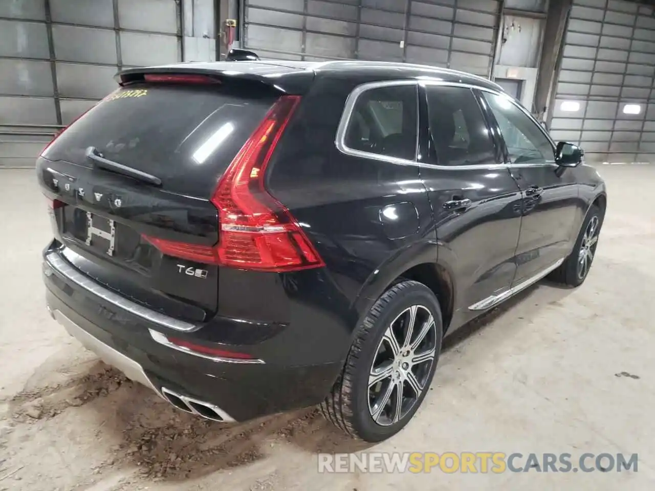 4 Photograph of a damaged car LYVA22RL0KB302742 VOLVO XC60 2019