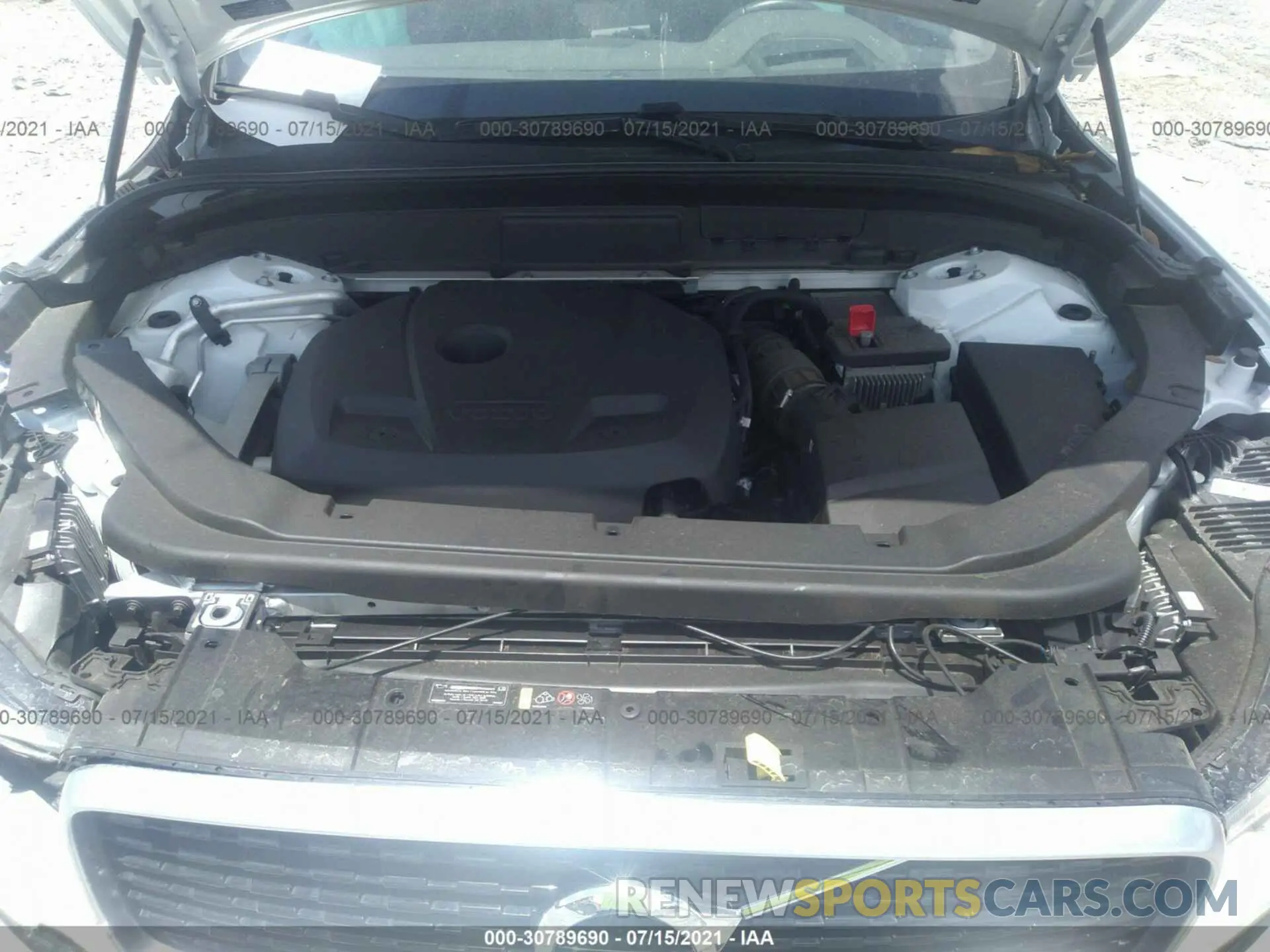 10 Photograph of a damaged car LYVA22RM0KB224195 VOLVO XC60 2019