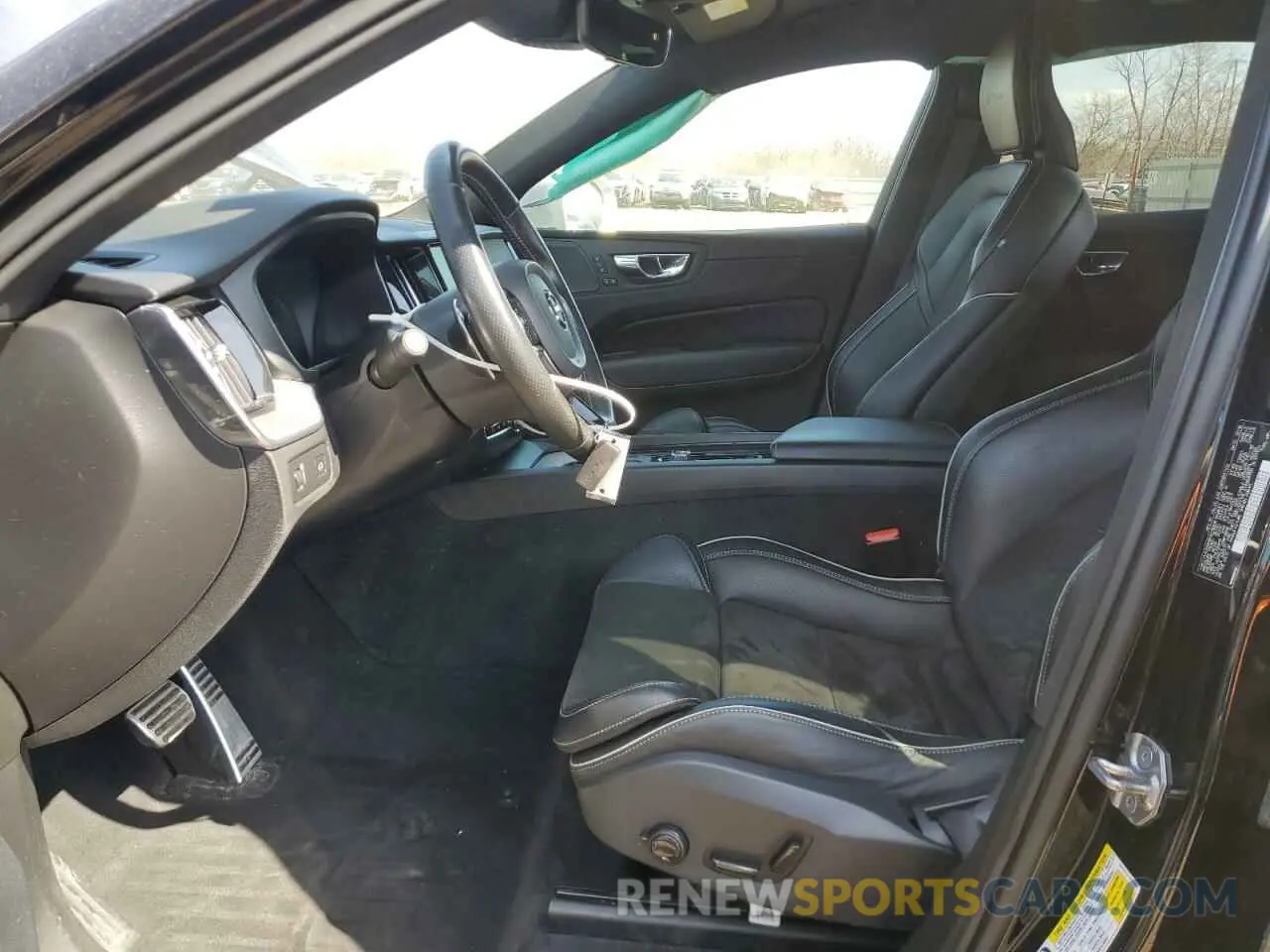 7 Photograph of a damaged car LYVA22RM8KB219908 VOLVO XC60 2019
