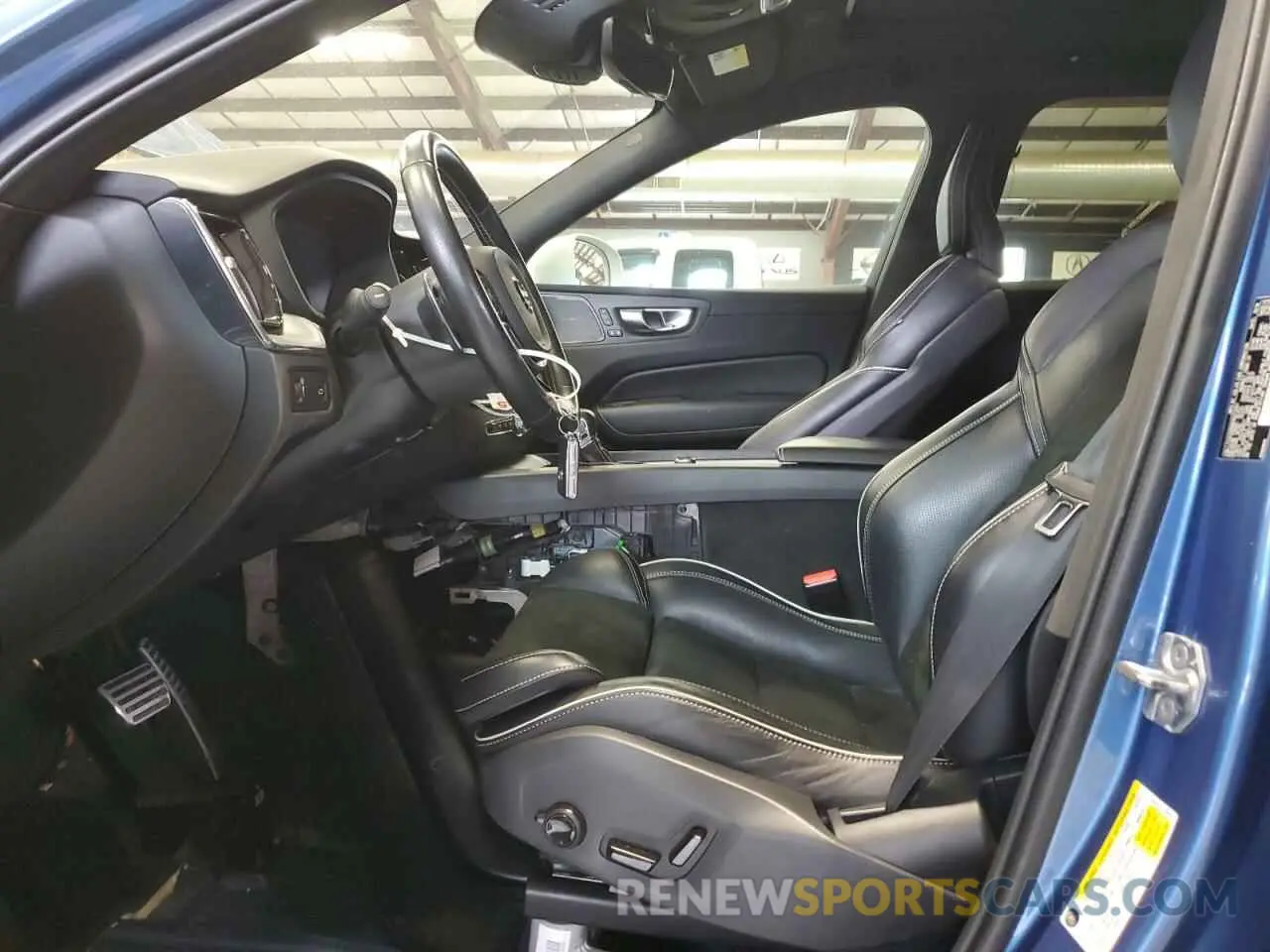 7 Photograph of a damaged car LYVA22RMXKB273761 VOLVO XC60 2019
