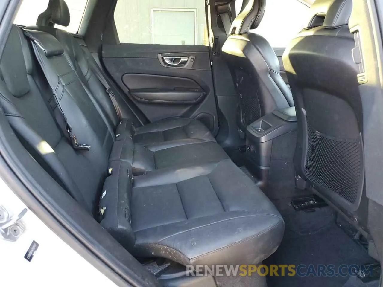 11 Photograph of a damaged car LYVBR0DK4KB297497 VOLVO XC60 2019