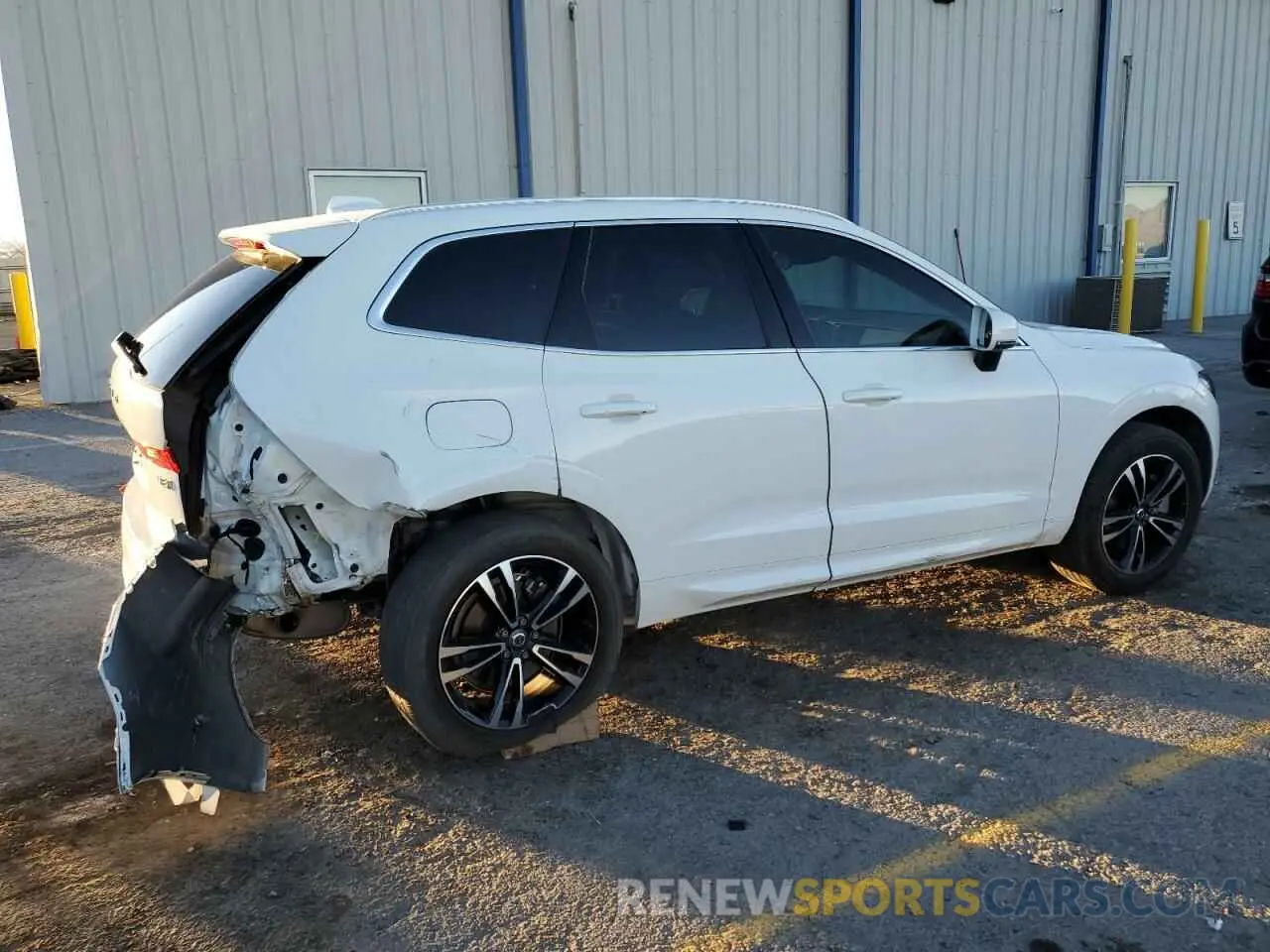3 Photograph of a damaged car LYVBR0DK4KB297497 VOLVO XC60 2019