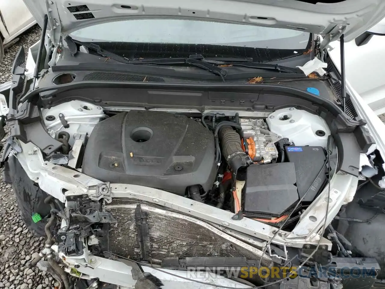 12 Photograph of a damaged car LYVBR0DM0KB292413 VOLVO XC60 2019