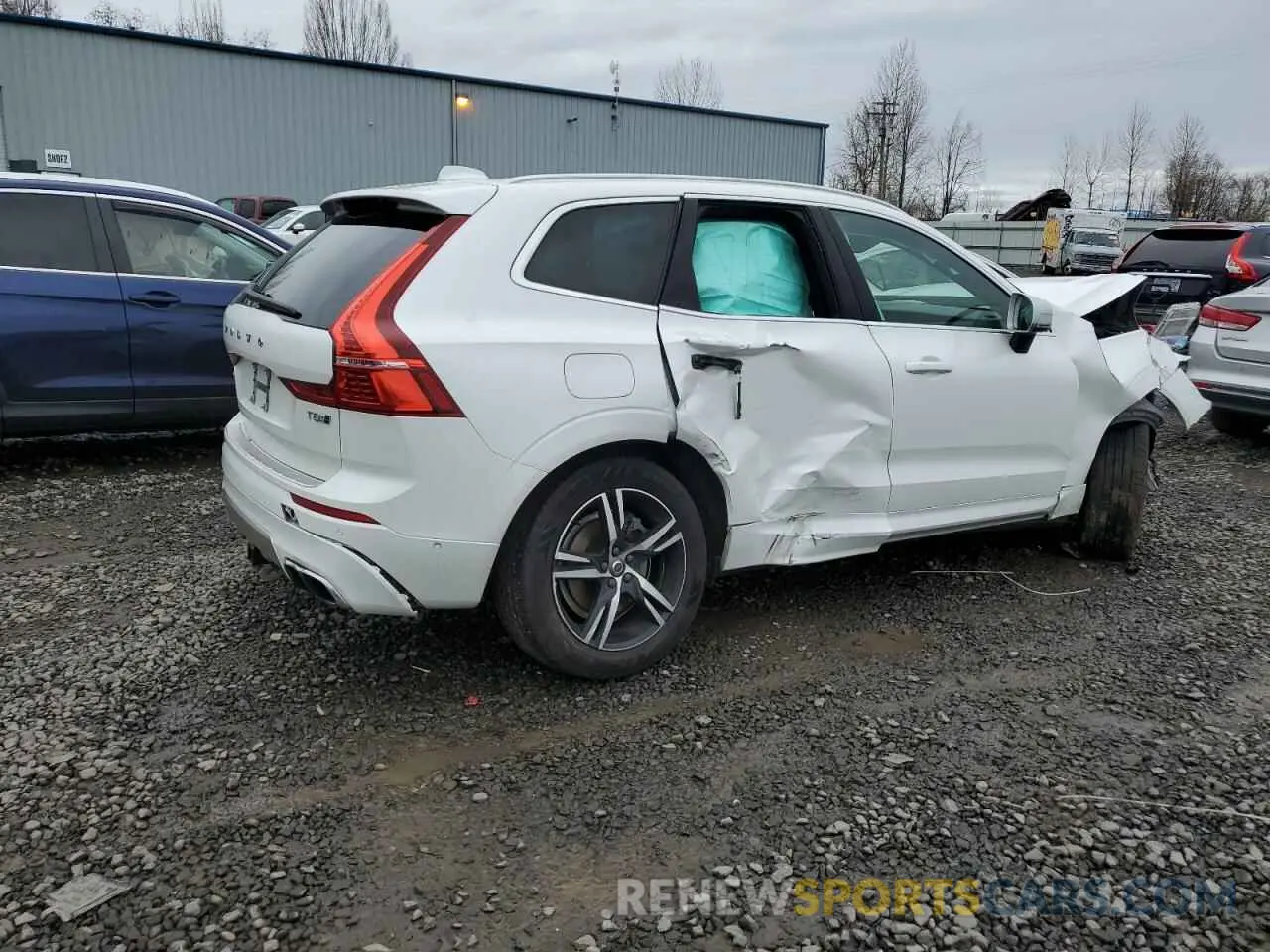 3 Photograph of a damaged car LYVBR0DM0KB292413 VOLVO XC60 2019