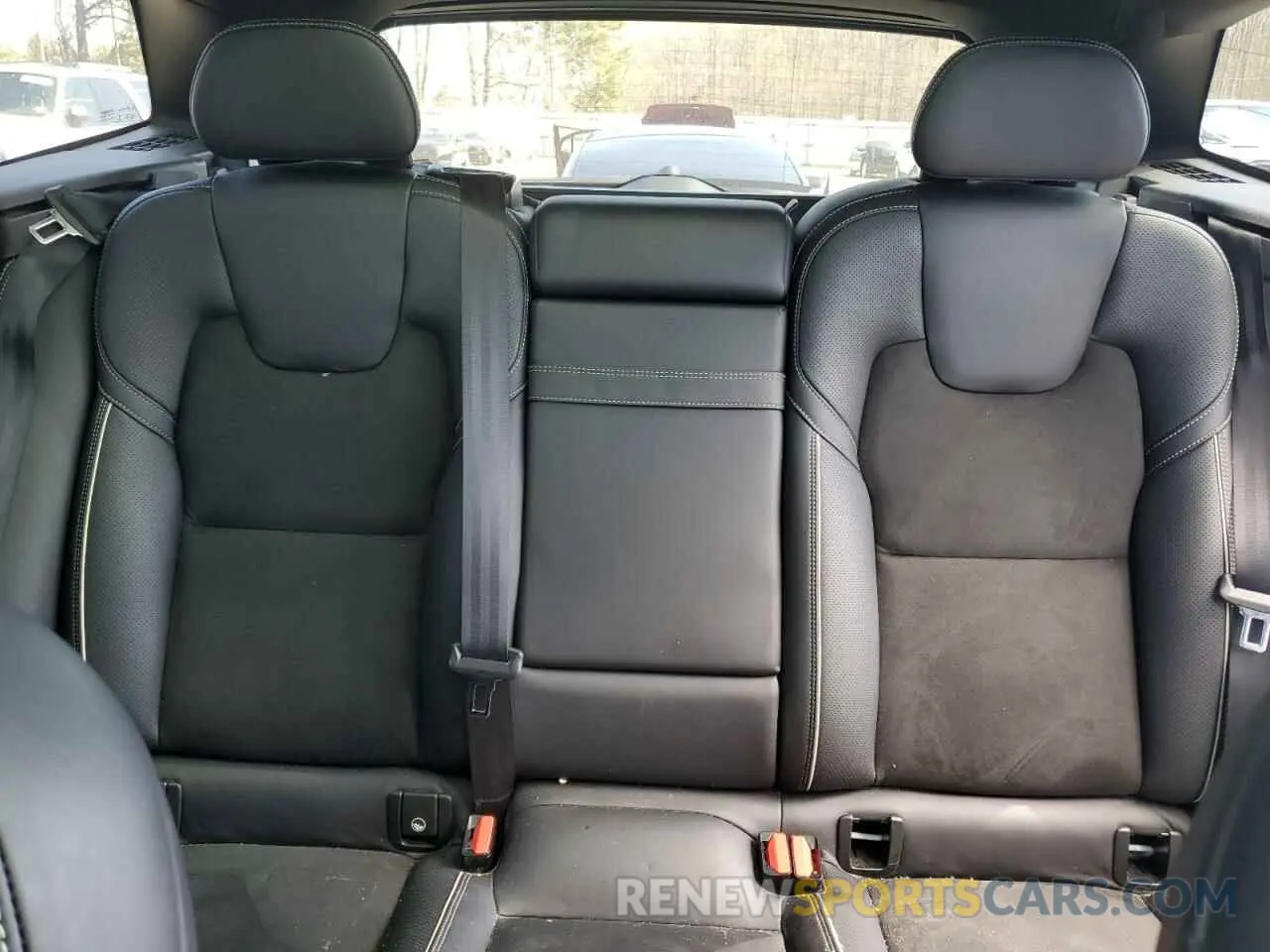 10 Photograph of a damaged car LYVBR0DM2KB241690 VOLVO XC60 2019