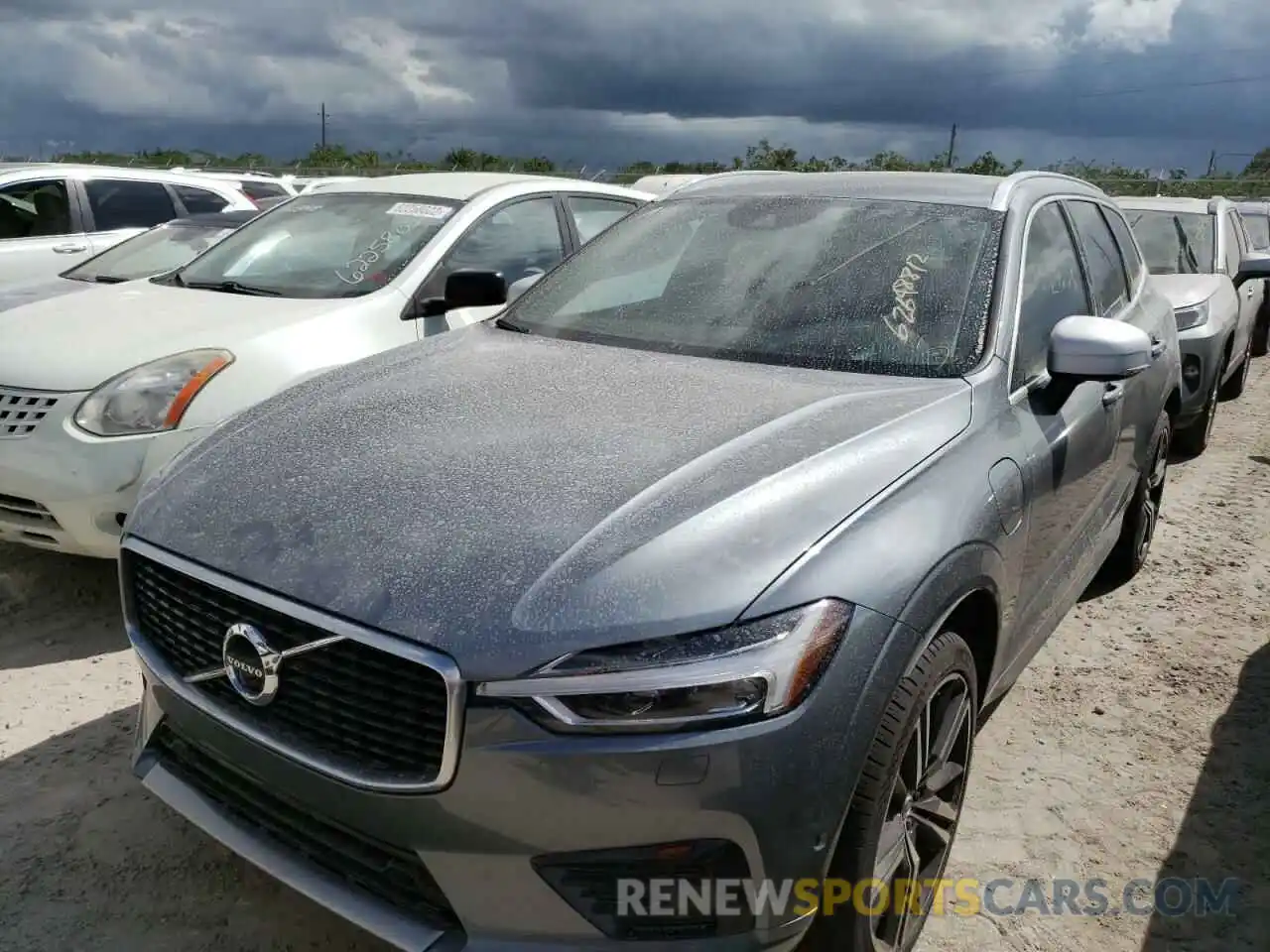 2 Photograph of a damaged car LYVBR0DM6KB238663 VOLVO XC60 2019