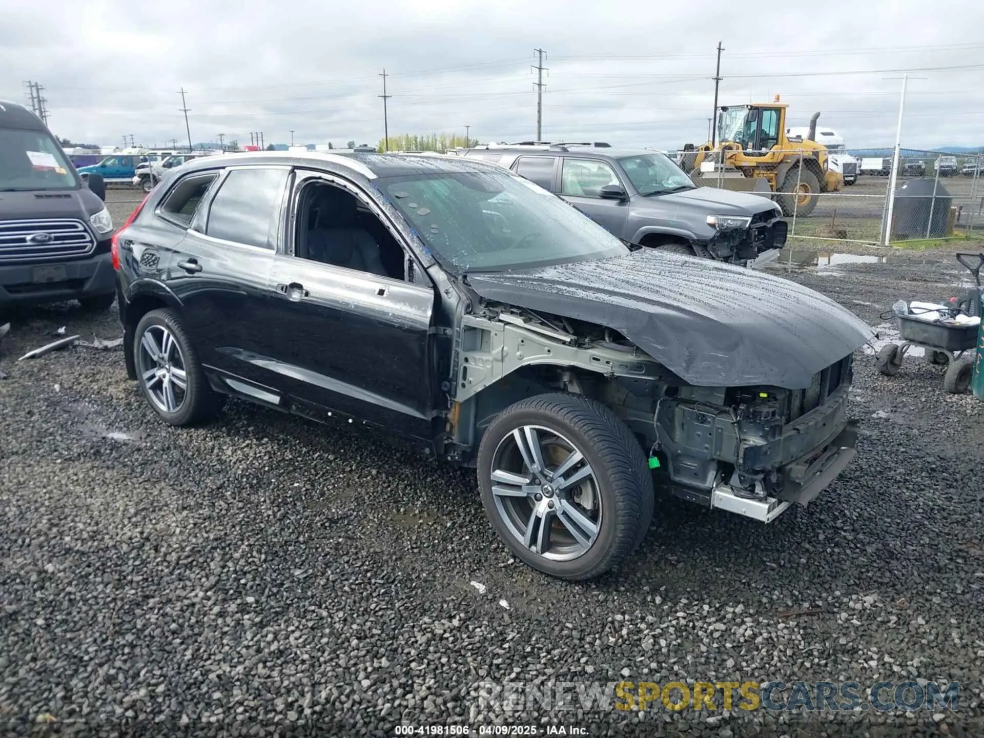 1 Photograph of a damaged car YV4A22RK1K1379891 VOLVO XC60 2019
