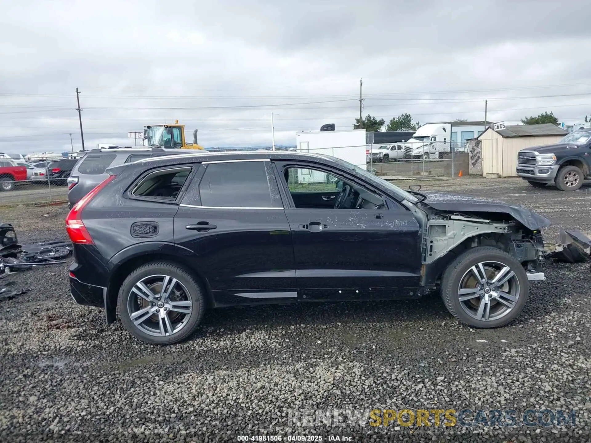 14 Photograph of a damaged car YV4A22RK1K1379891 VOLVO XC60 2019