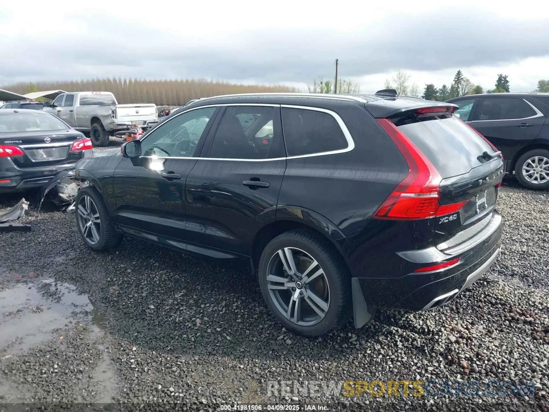 3 Photograph of a damaged car YV4A22RK1K1379891 VOLVO XC60 2019