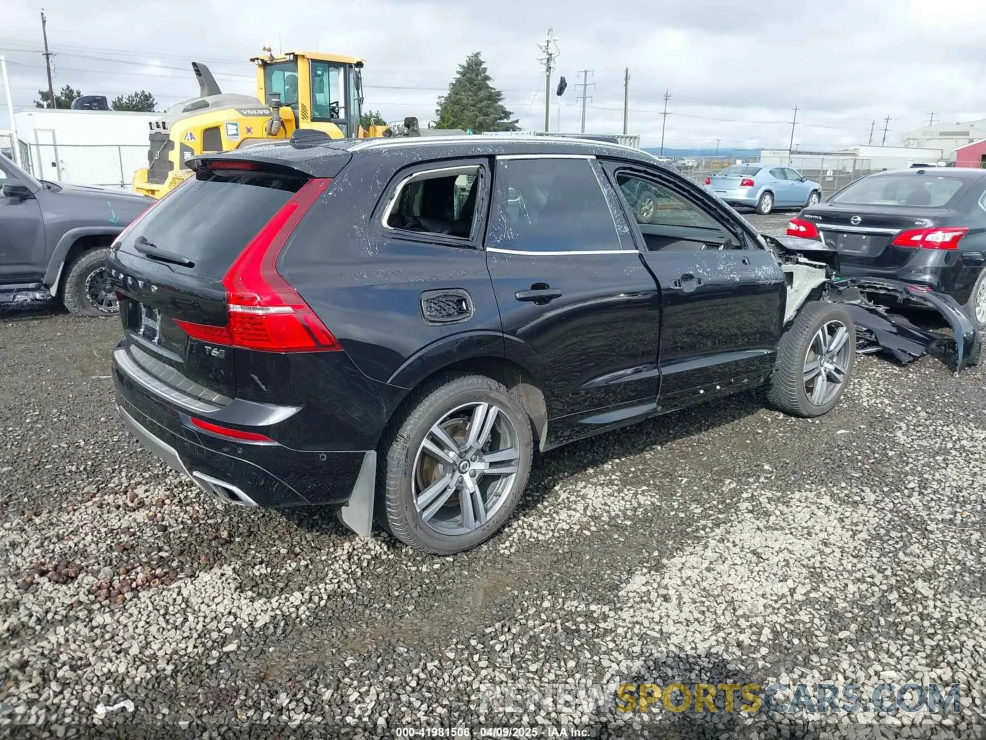 4 Photograph of a damaged car YV4A22RK1K1379891 VOLVO XC60 2019