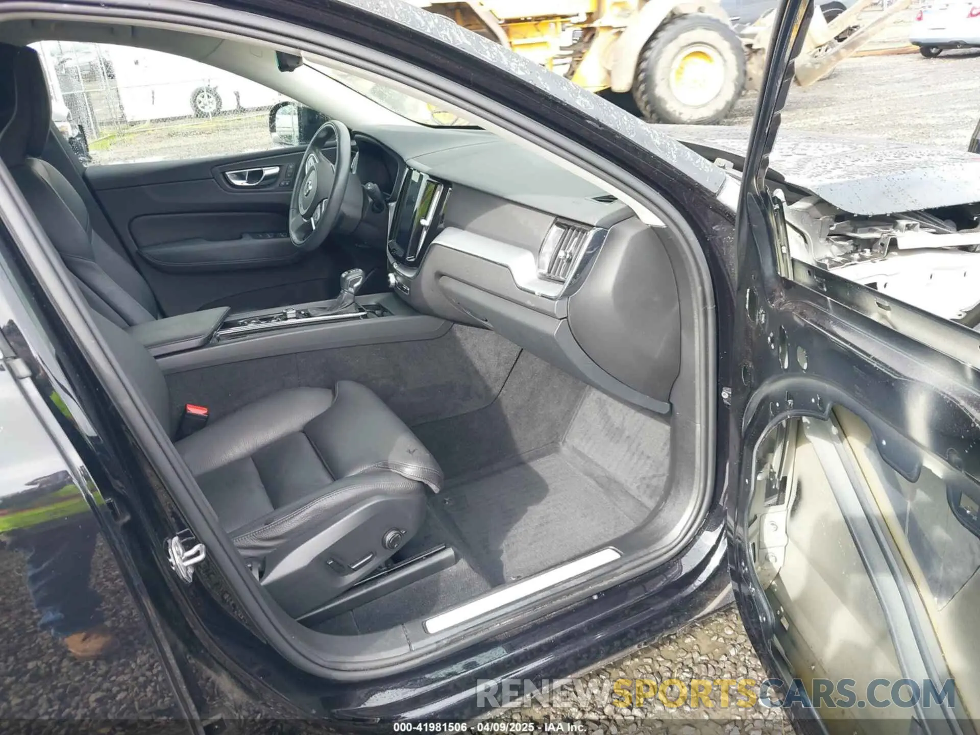 5 Photograph of a damaged car YV4A22RK1K1379891 VOLVO XC60 2019