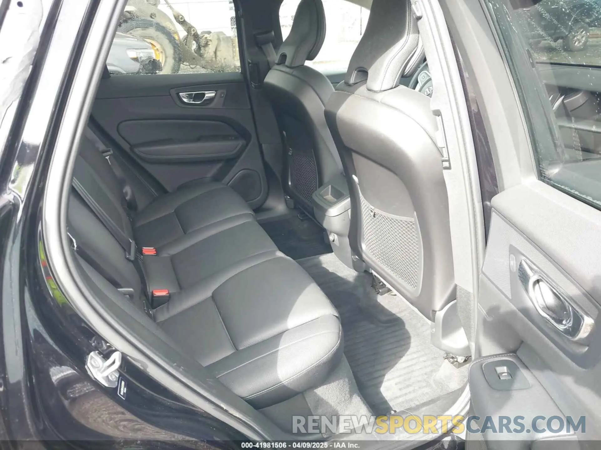 8 Photograph of a damaged car YV4A22RK1K1379891 VOLVO XC60 2019
