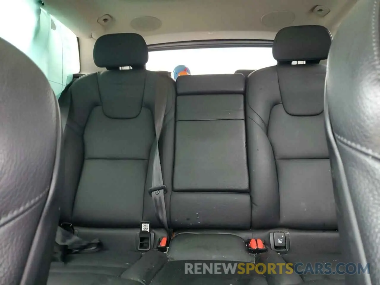 10 Photograph of a damaged car YV4A22RK2K1360377 VOLVO XC60 2019
