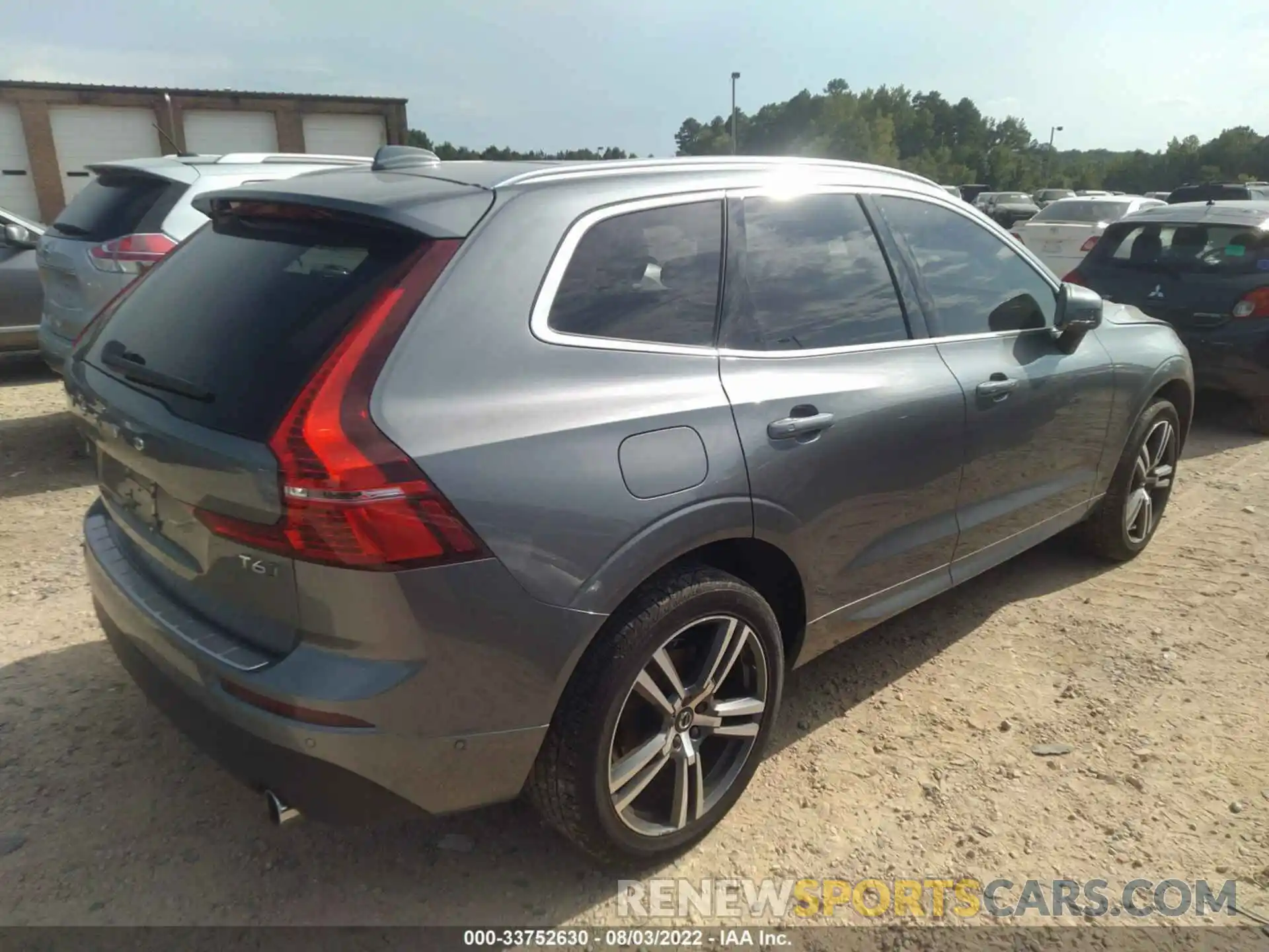 4 Photograph of a damaged car YV4A22RK4K1383305 VOLVO XC60 2019