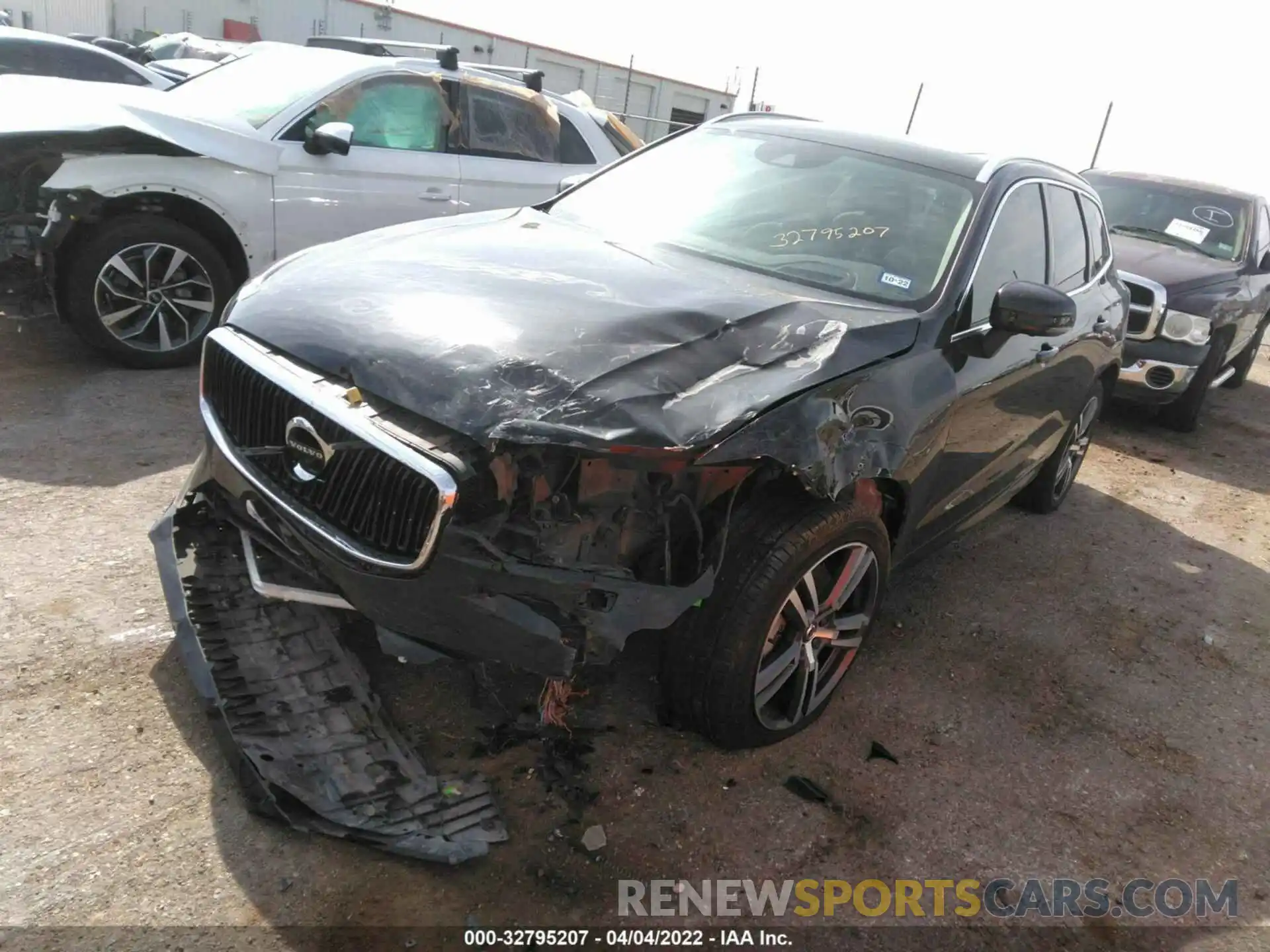 2 Photograph of a damaged car YV4A22RK6K1386495 VOLVO XC60 2019