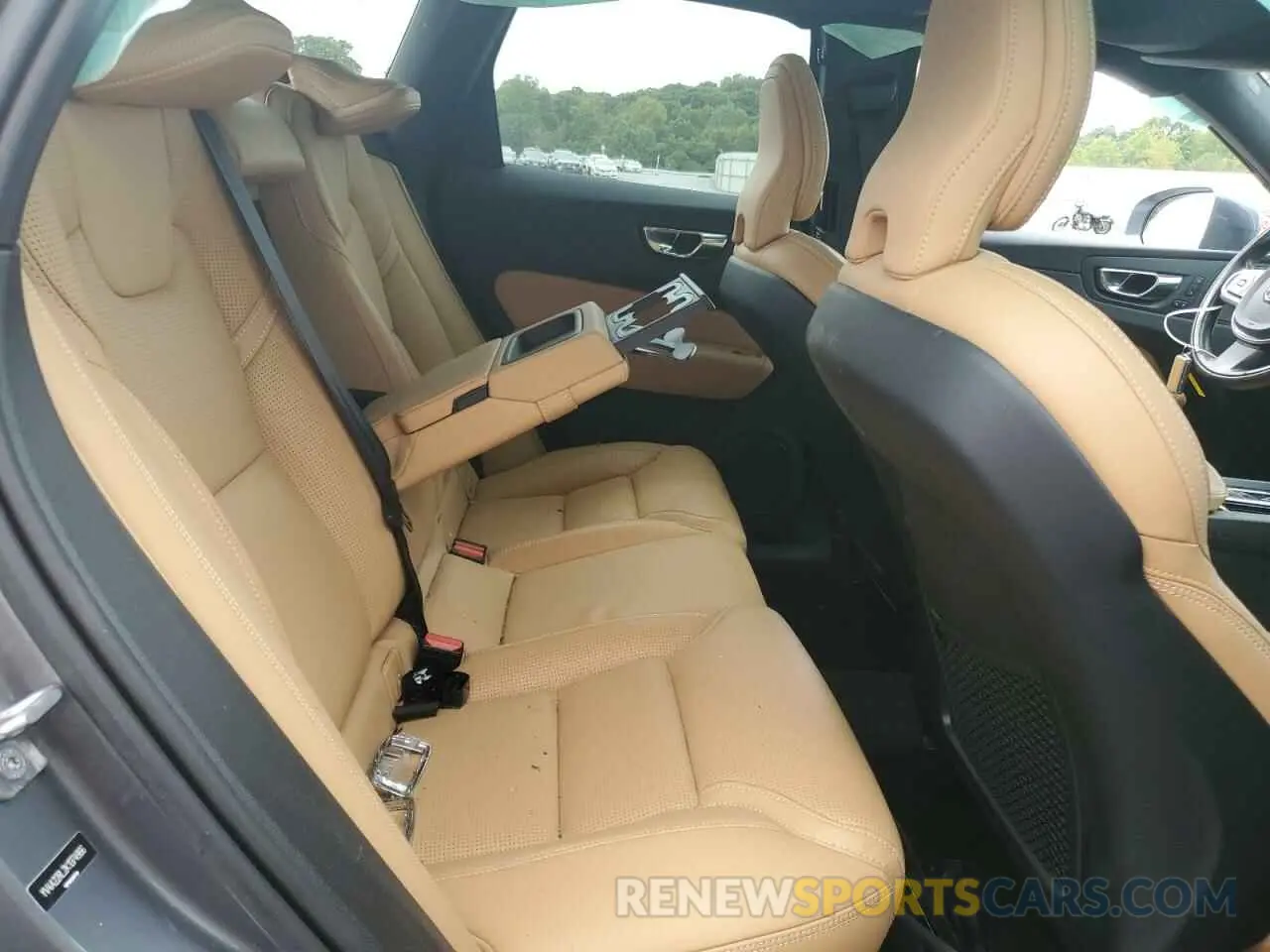 10 Photograph of a damaged car YV4A22RL2K1374966 VOLVO XC60 2019