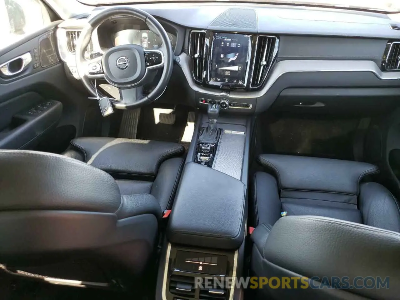 8 Photograph of a damaged car YV4A22RL8K1347030 VOLVO XC60 2019