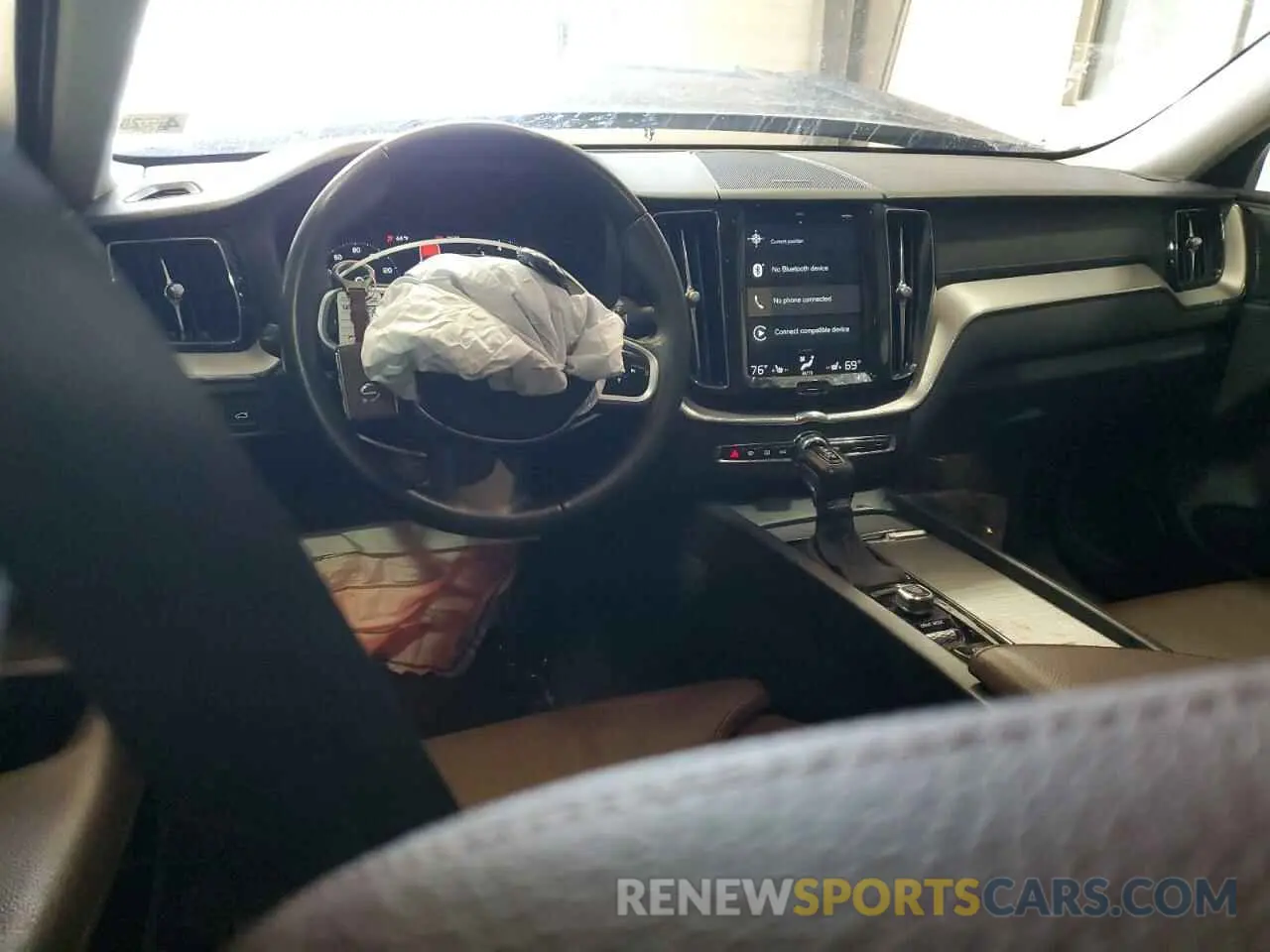 8 Photograph of a damaged car YV4A22RL9K1338031 VOLVO XC60 2019