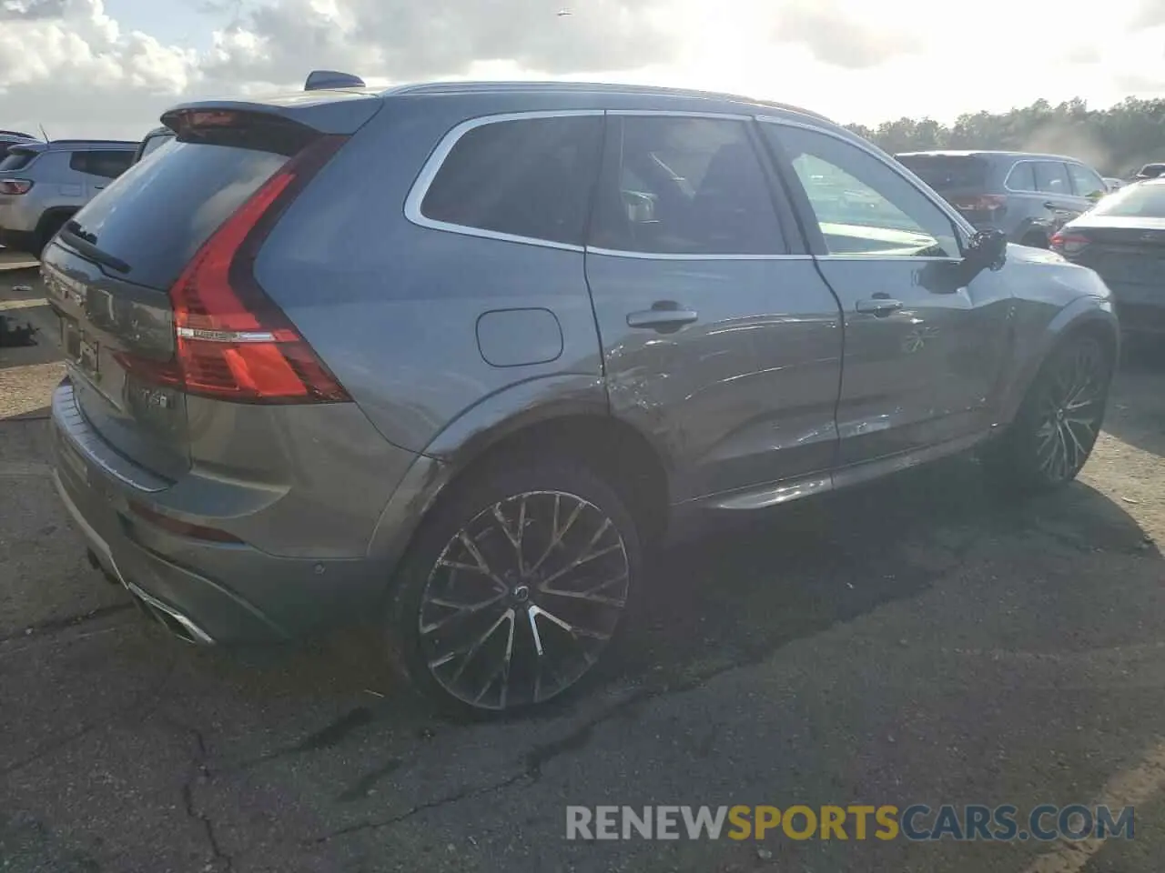3 Photograph of a damaged car YV4A22RM9K1353184 VOLVO XC60 2019
