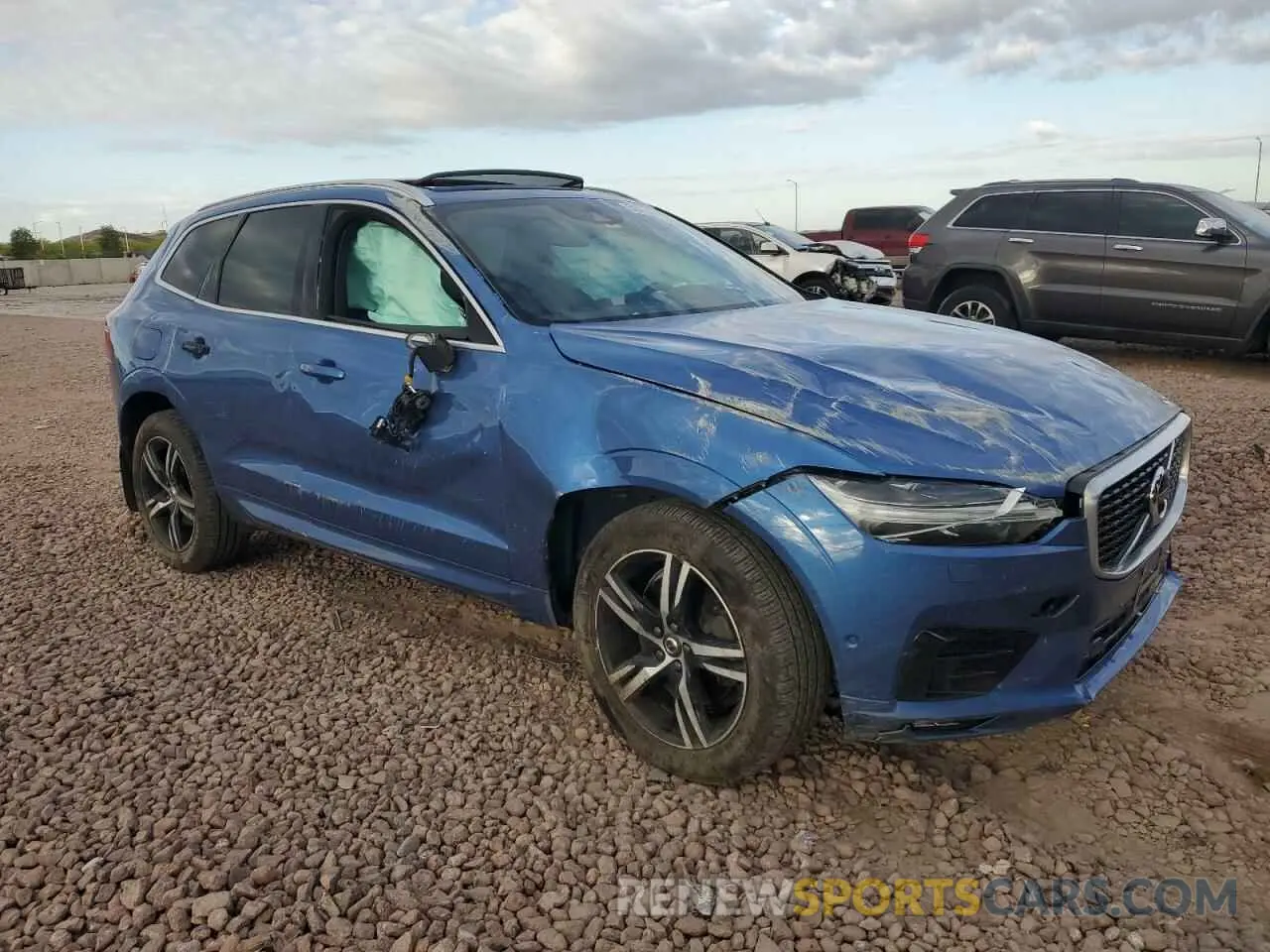 4 Photograph of a damaged car YV4A22RMXK1353016 VOLVO XC60 2019