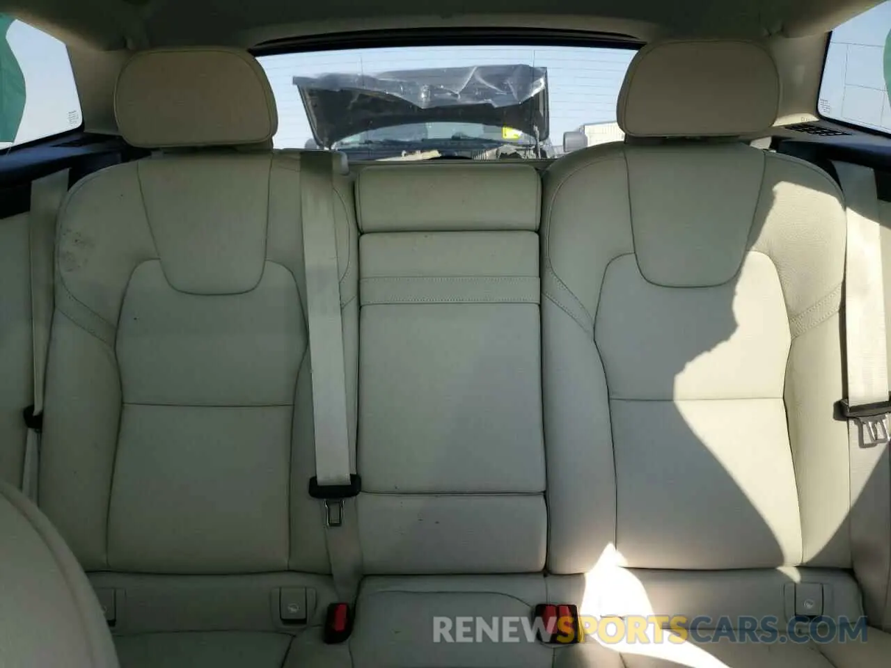 10 Photograph of a damaged car YV4102DK3L1418415 VOLVO XC60 2020
