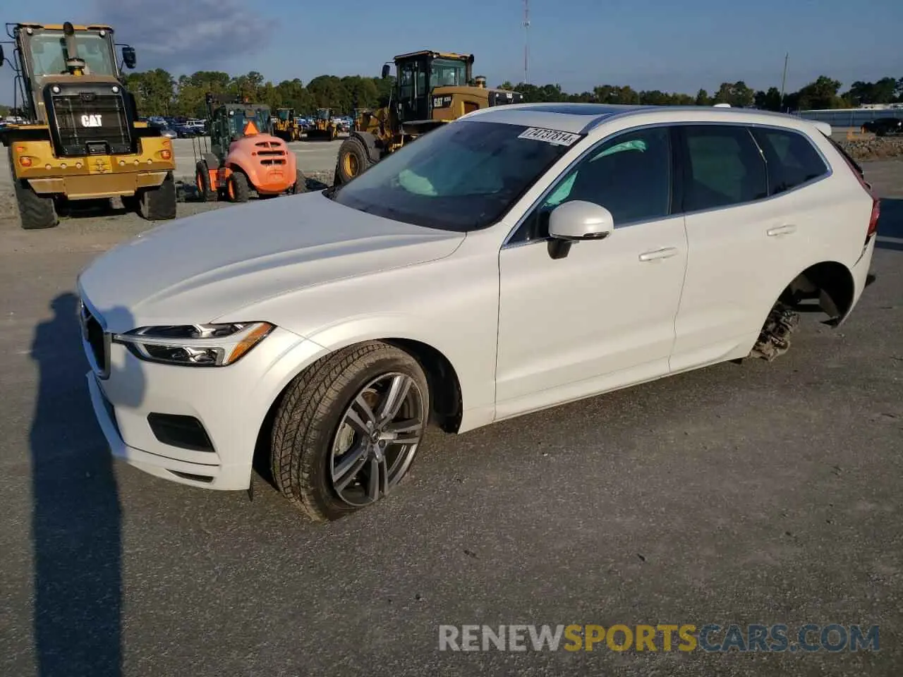 1 Photograph of a damaged car YV4102DK5L1565500 VOLVO XC60 2020
