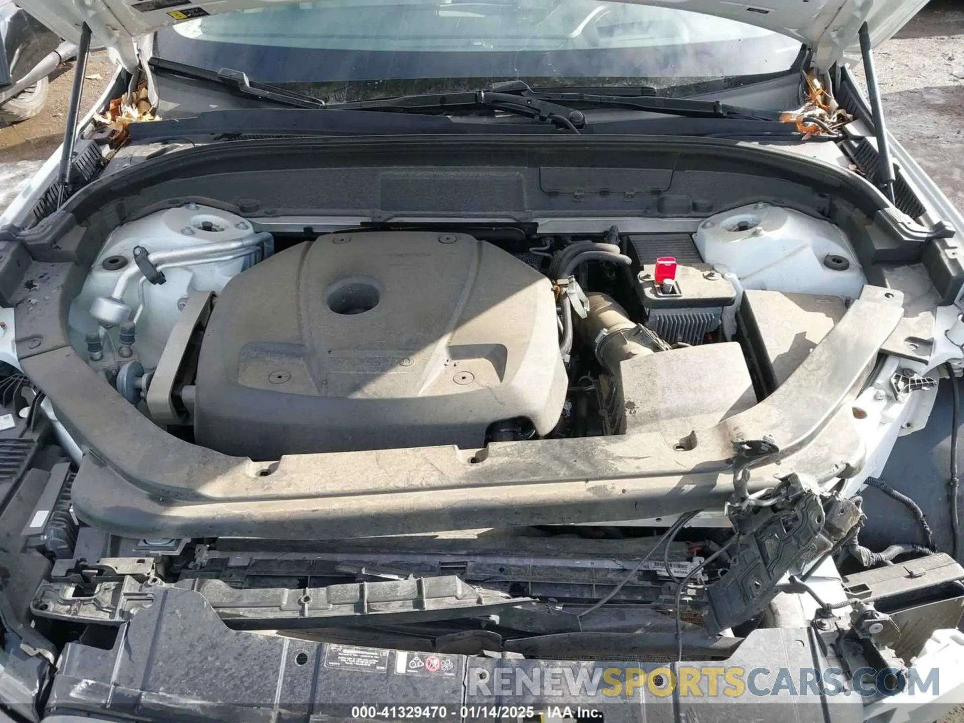 10 Photograph of a damaged car YV4102DL3L1468305 VOLVO XC60 2020