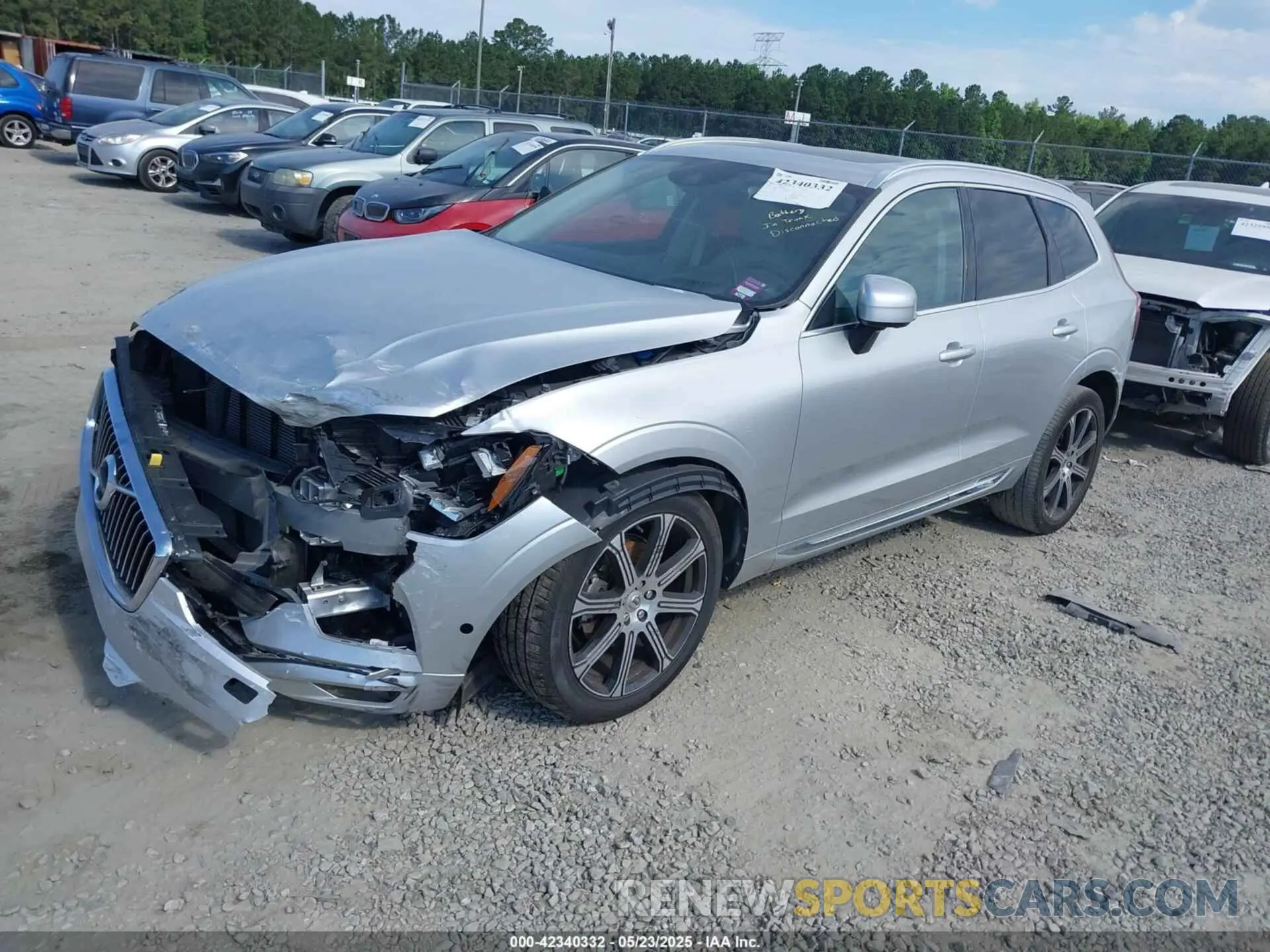 2 Photograph of a damaged car YV4102DL3L1525862 VOLVO XC60 2020