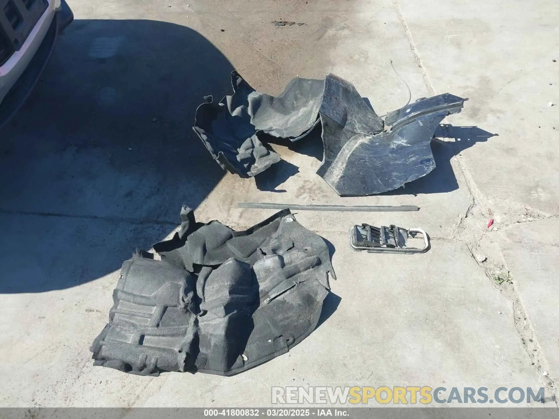 12 Photograph of a damaged car YV4102DL4L1535820 VOLVO XC60 2020