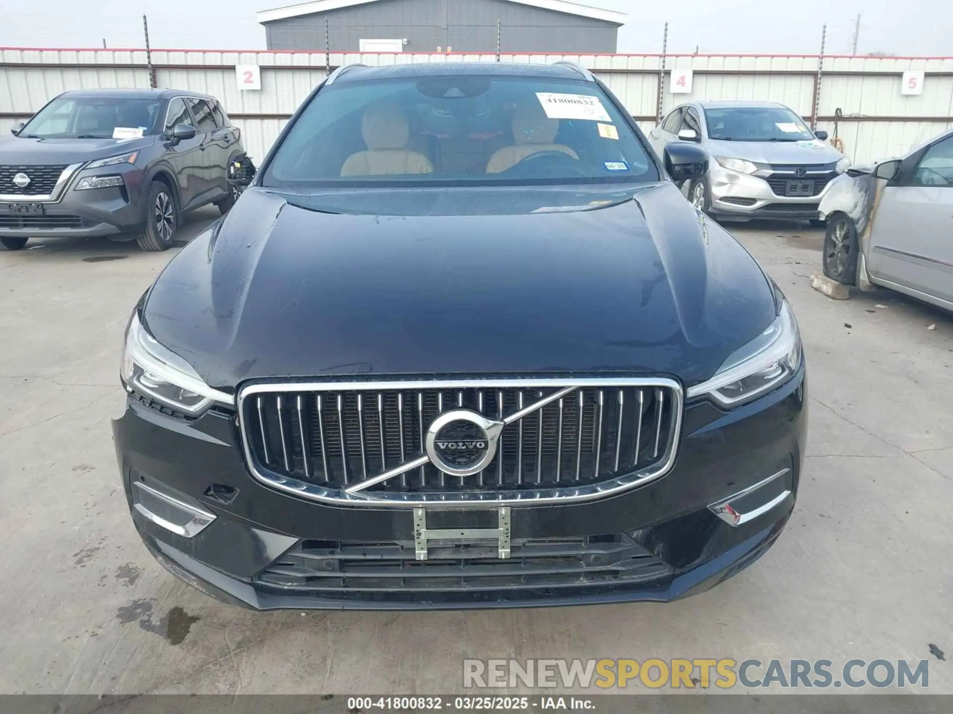 13 Photograph of a damaged car YV4102DL4L1535820 VOLVO XC60 2020