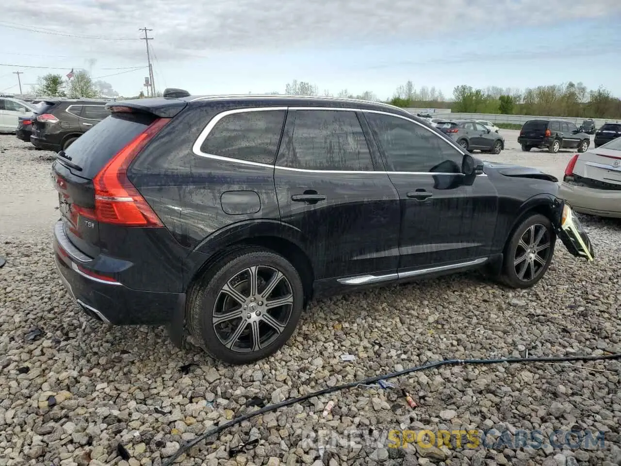 3 Photograph of a damaged car YV4102DLXL1516978 VOLVO XC60 2020
