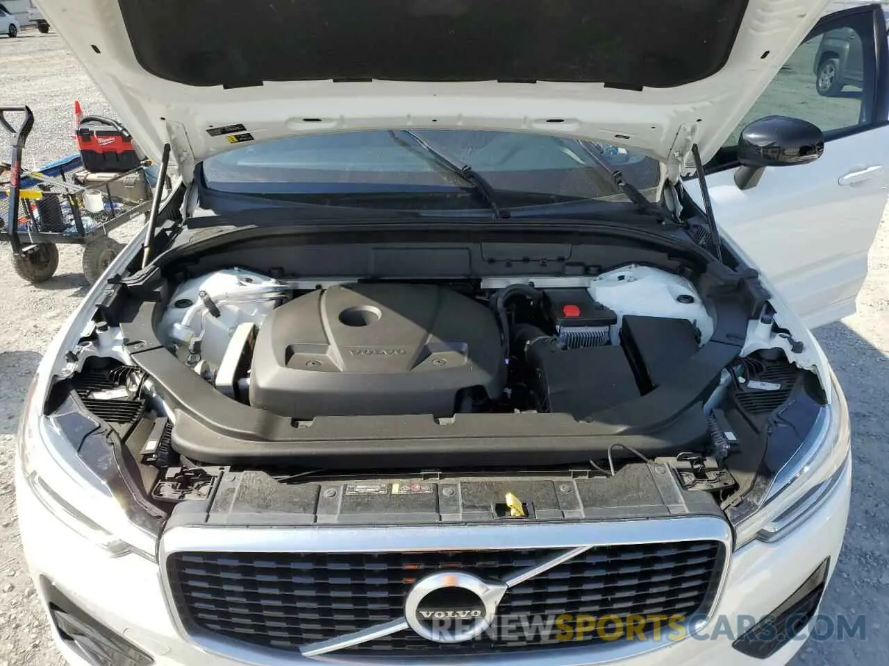 13 Photograph of a damaged car YV4102DM1L1498380 VOLVO XC60 2020