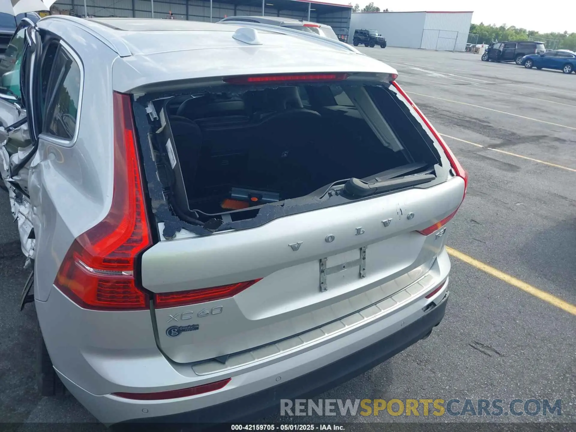 16 Photograph of a damaged car YV4102RK0L1478564 VOLVO XC60 2020