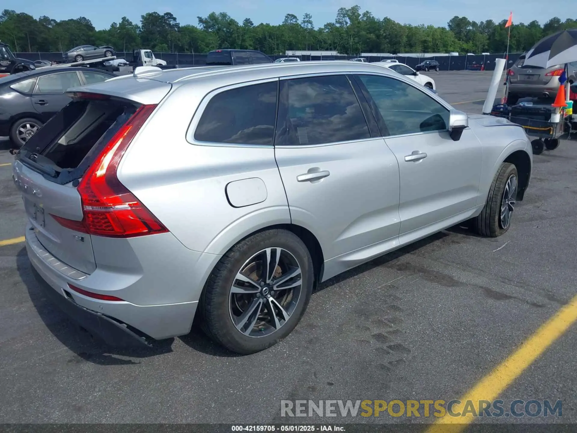 4 Photograph of a damaged car YV4102RK0L1478564 VOLVO XC60 2020