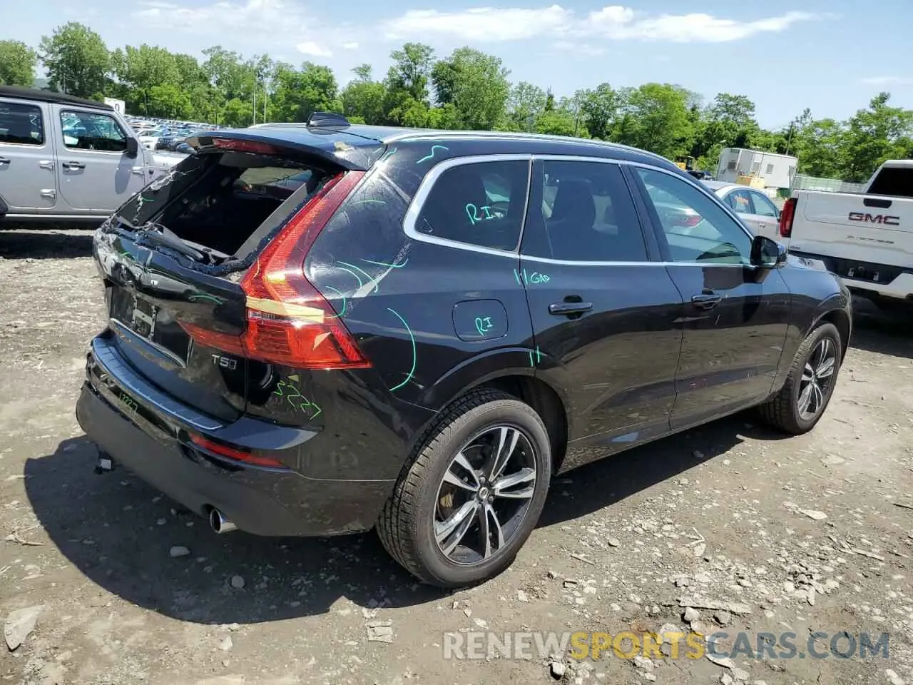 3 Photograph of a damaged car YV4102RK0L1558852 VOLVO XC60 2020